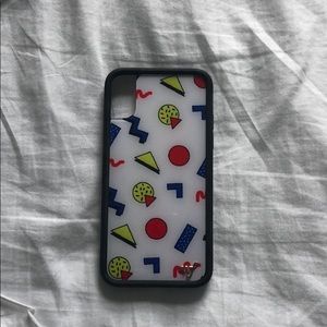 WILDFLOWER EMMA CHAMBERLAIN IPHONE CASE
